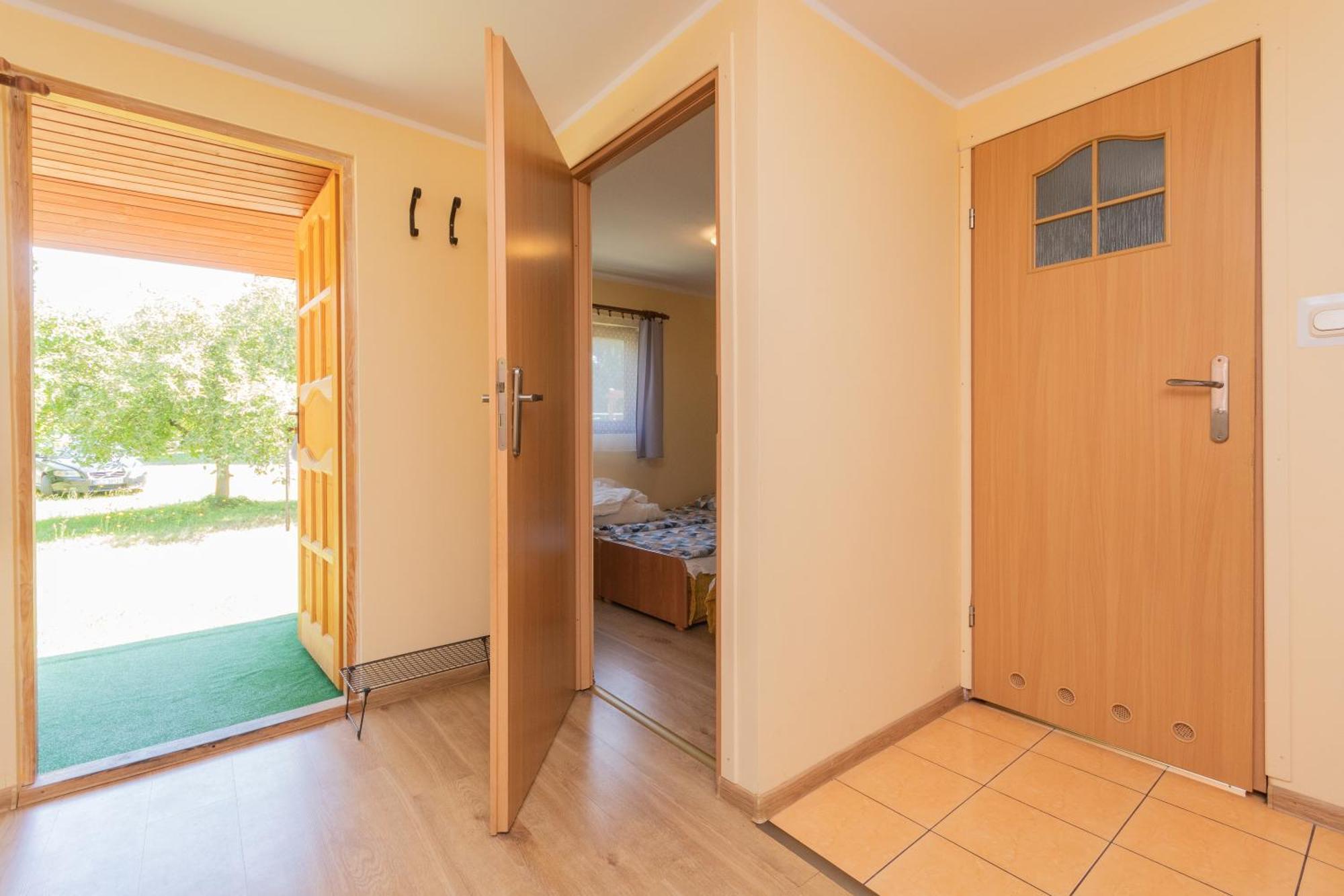 Domki Pod Zlotym Debem Kąty Rybackie Exterior foto