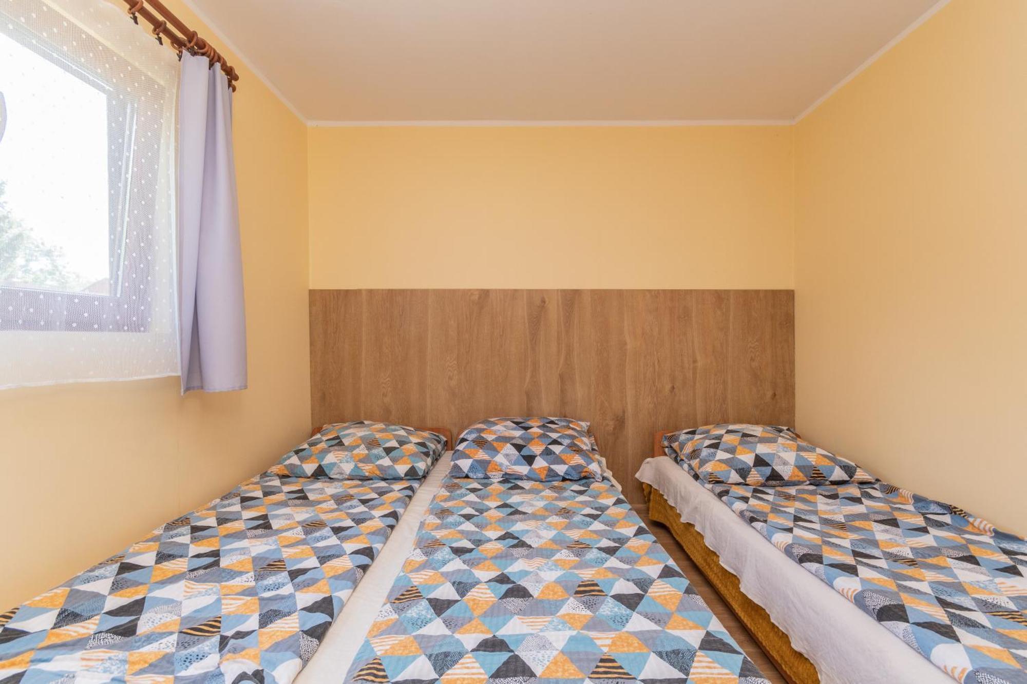 Domki Pod Zlotym Debem Kąty Rybackie Exterior foto